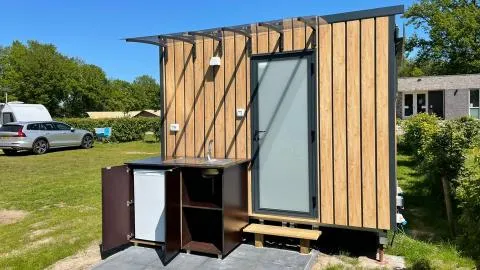 Komfort-Campingplatz mit privaten sanitären Einrichtungen Papillon